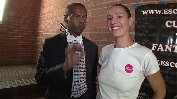 Vacances à Barcelone, les amatrices se lâchent dans les rues de la ville !