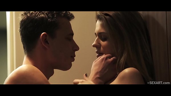 skinny kalisy fucks her boyfriend