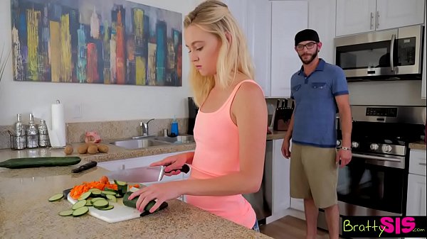 Bratty Sis – Tiny Step Sis Loves The Taste Of My Cum