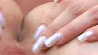 College Girl Fucks Roommate with Tongue!