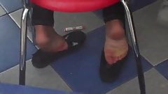 Shoeplay with stinky flats