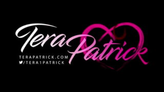 Tera Patrick & Alexis Amore Share Dick On Beach!