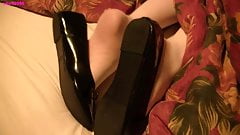 Vore shoeplay, Claire losing ballet flats