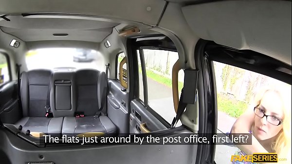 Petite April gets a helping hand and sucks taxi drivers dick