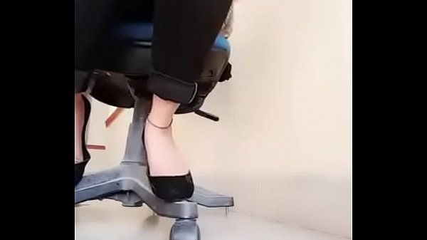 Lovely shoeplay tease