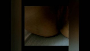 Quarantena italiana , la noia si trasforma in porno amatoriale italiano. Sesso e sborra .