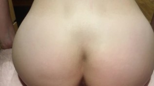 18 year old college girl gets fucked and cummed on