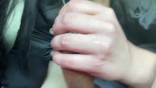 BLOWING MY BF BIG COCK IN HIS CAR UNTIL HE CUM IN MY MOUTH