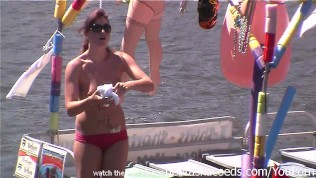 tiny thong twerking in public dancing hot girls